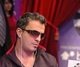 Joe Hachem skriver på för ägarna till Asian Poker Tour
