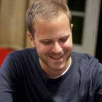 Tureniec och Wigg till dag två i Rock'n'Roll Poker Open