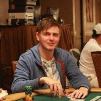 Berglin toppar knappt svenskdussin som återstår i Nordic Poker Championship