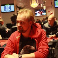 Henrik Lord Johansson leder inför finalbordet i Christmas Poker Week