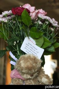 Present till Tomas Jauring