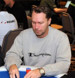 Mikael Olsson
