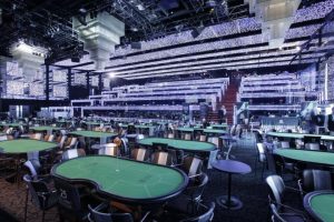 Blac and Silver room