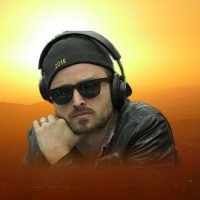 Breaking Bads Aaron Paul vann första matchen i Global Poker League