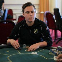 Fyra svenskar vidare till dag två i $5000 No Limit Hold'em