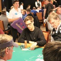 Linde siste kvarvarande svensk i WSOP main event